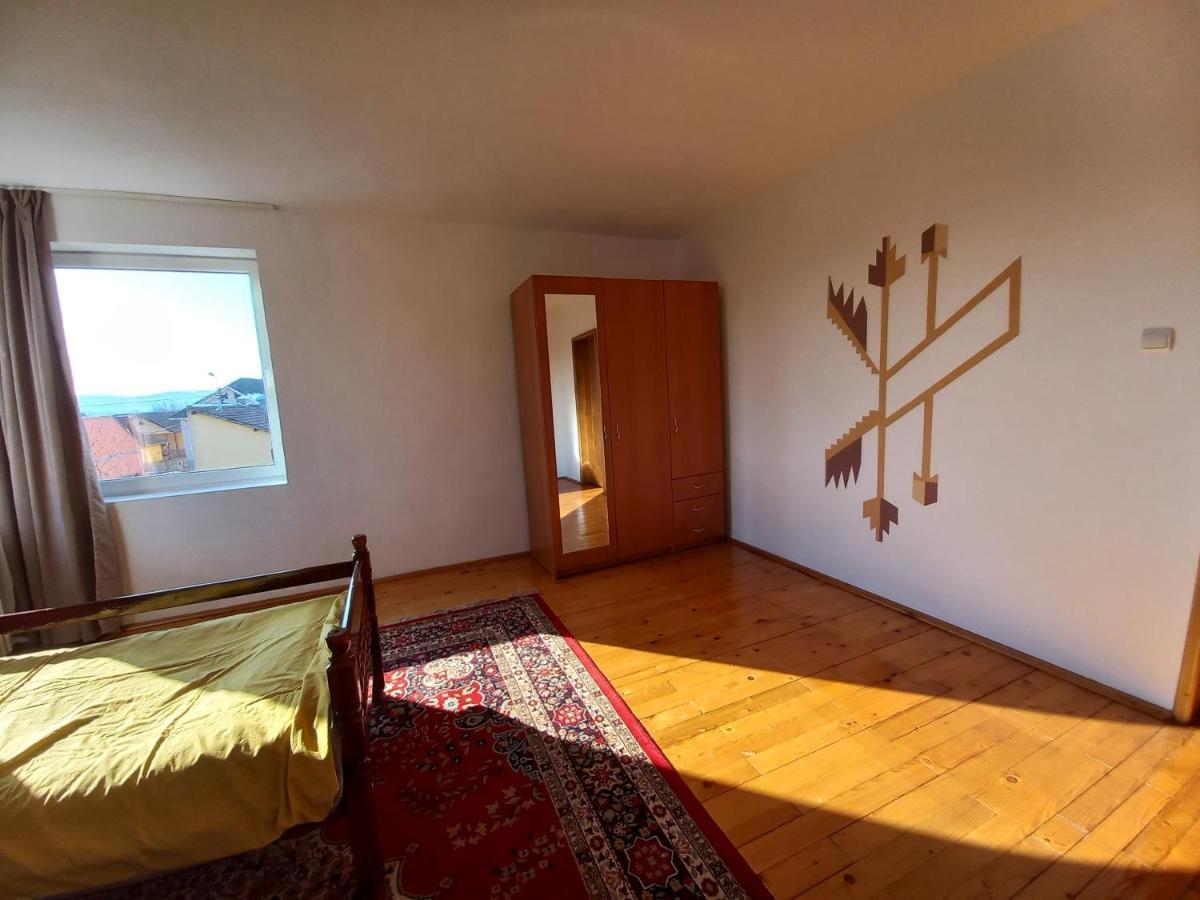 Casa Zora Lägenhet Alba Iulia Exteriör bild