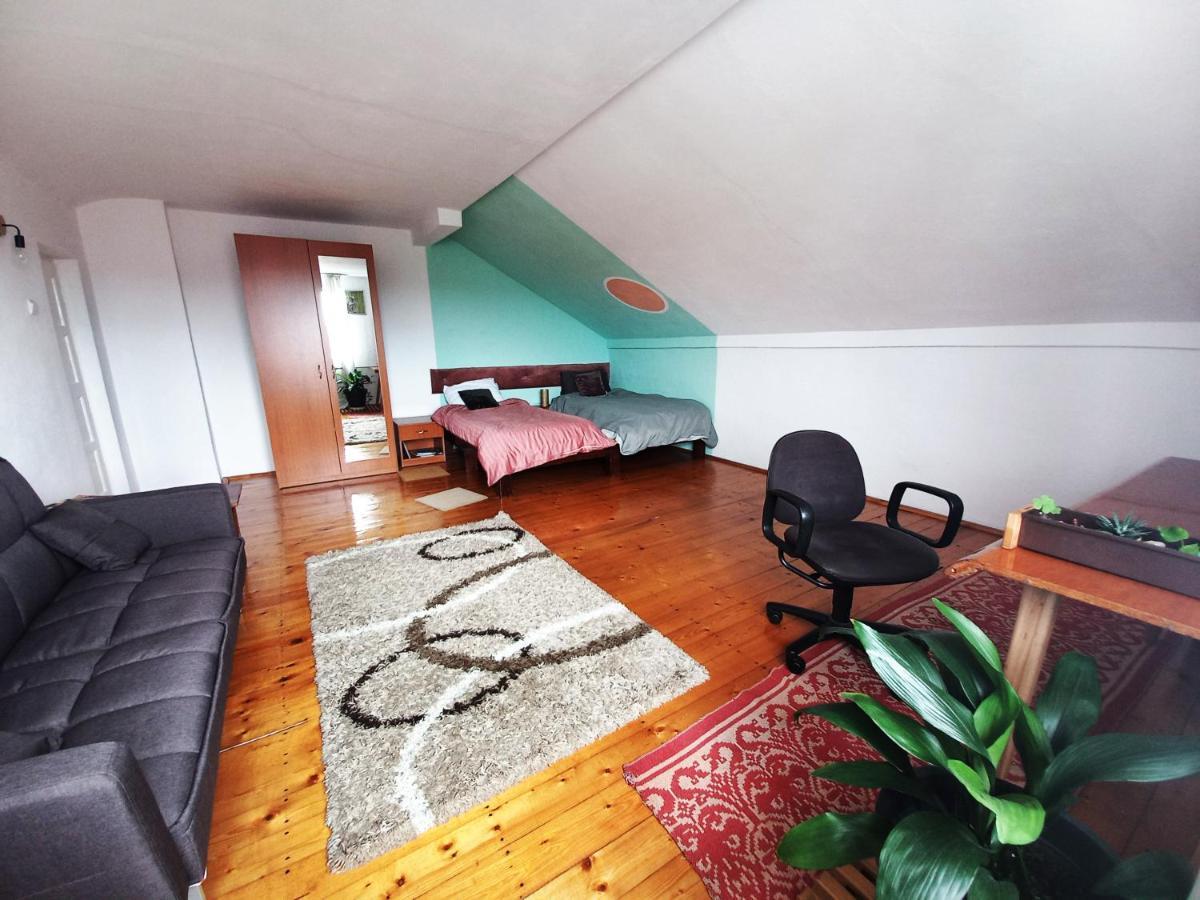 Casa Zora Lägenhet Alba Iulia Exteriör bild