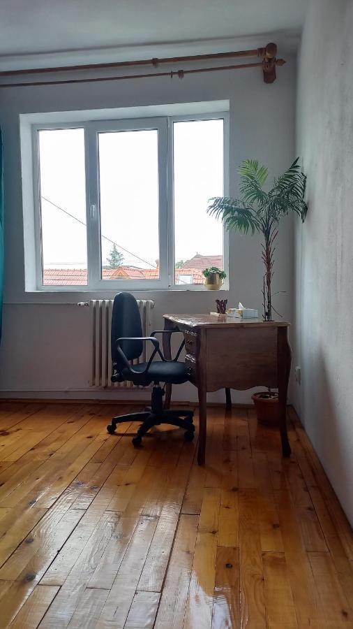 Casa Zora Lägenhet Alba Iulia Exteriör bild