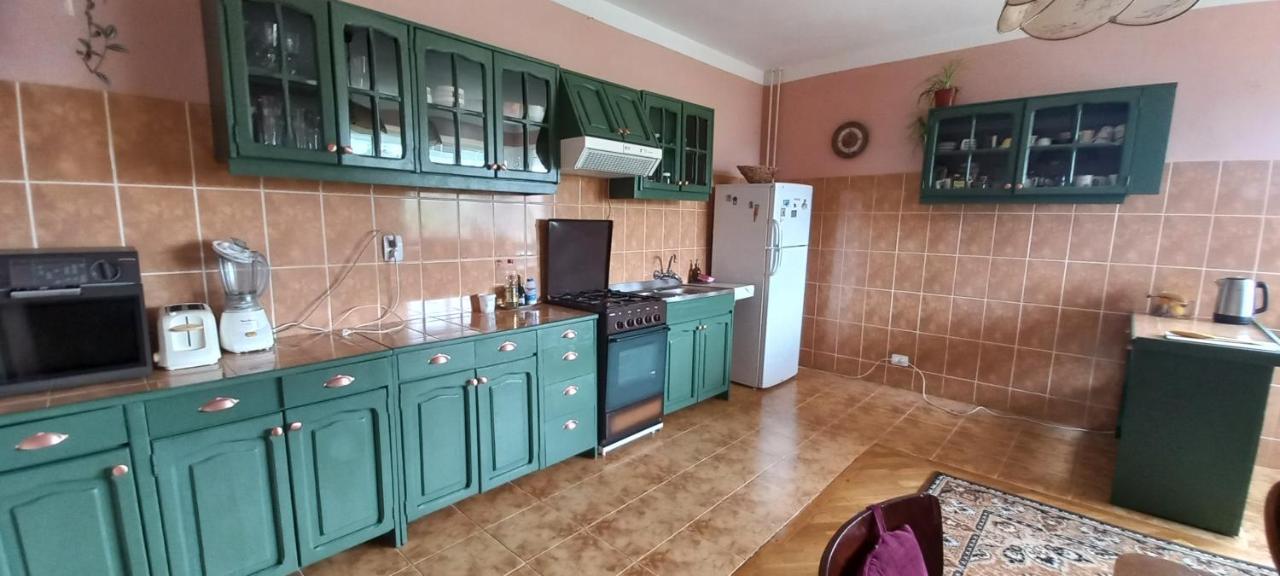 Casa Zora Lägenhet Alba Iulia Exteriör bild